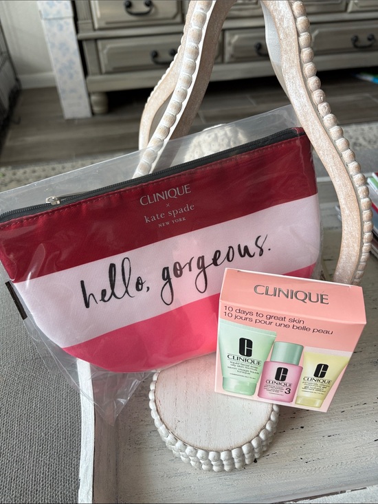 Clinique Other - Clinique x Kate Spade Cosmetic Bag & Skincare Set